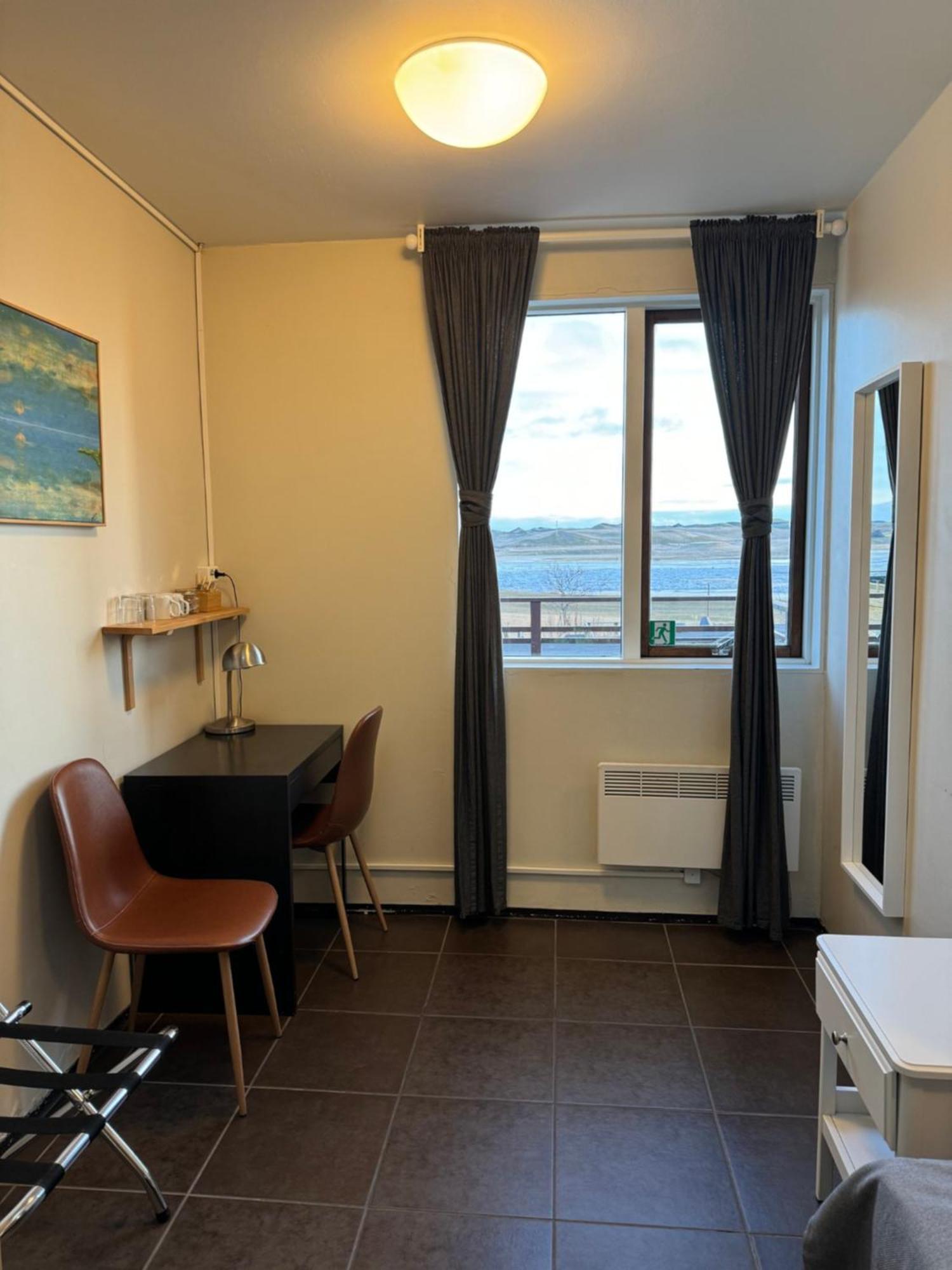 Klausturhof Guesthouse Kirkjubæjarklaustur Zewnętrze zdjęcie